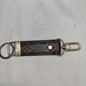 Fashion Leather Purse Accessory With Key Fob Dress Up Any Purse